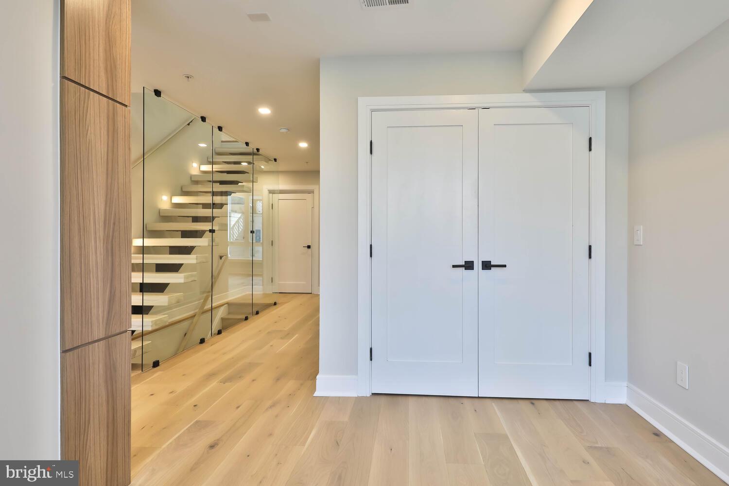 505 6th Street