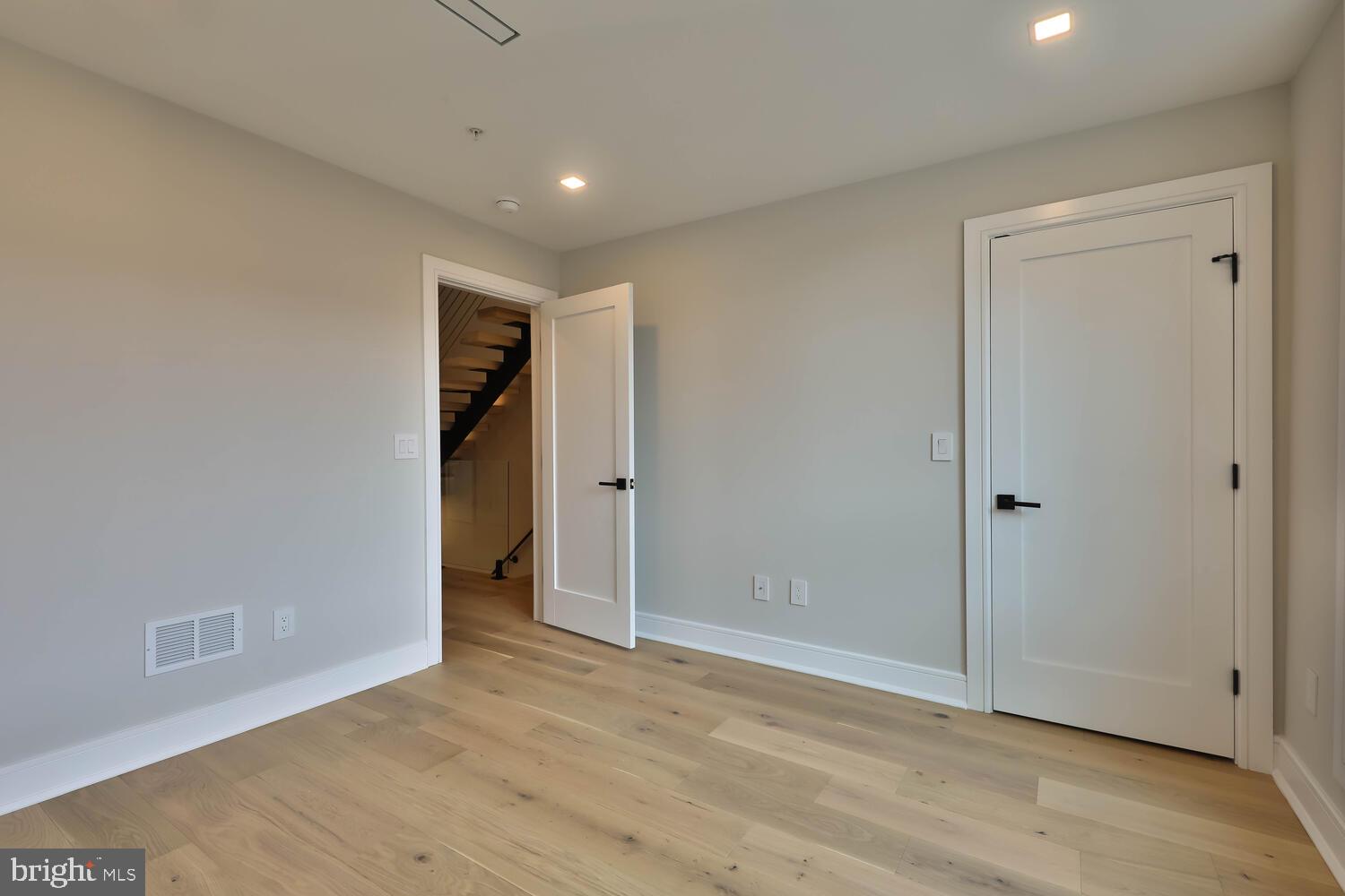 505 6th Street