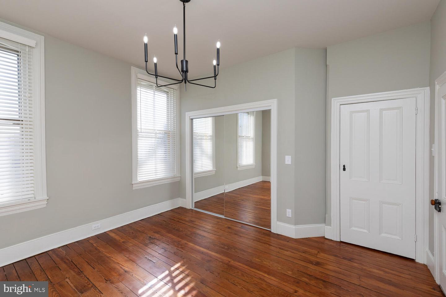 25 W Manheim St