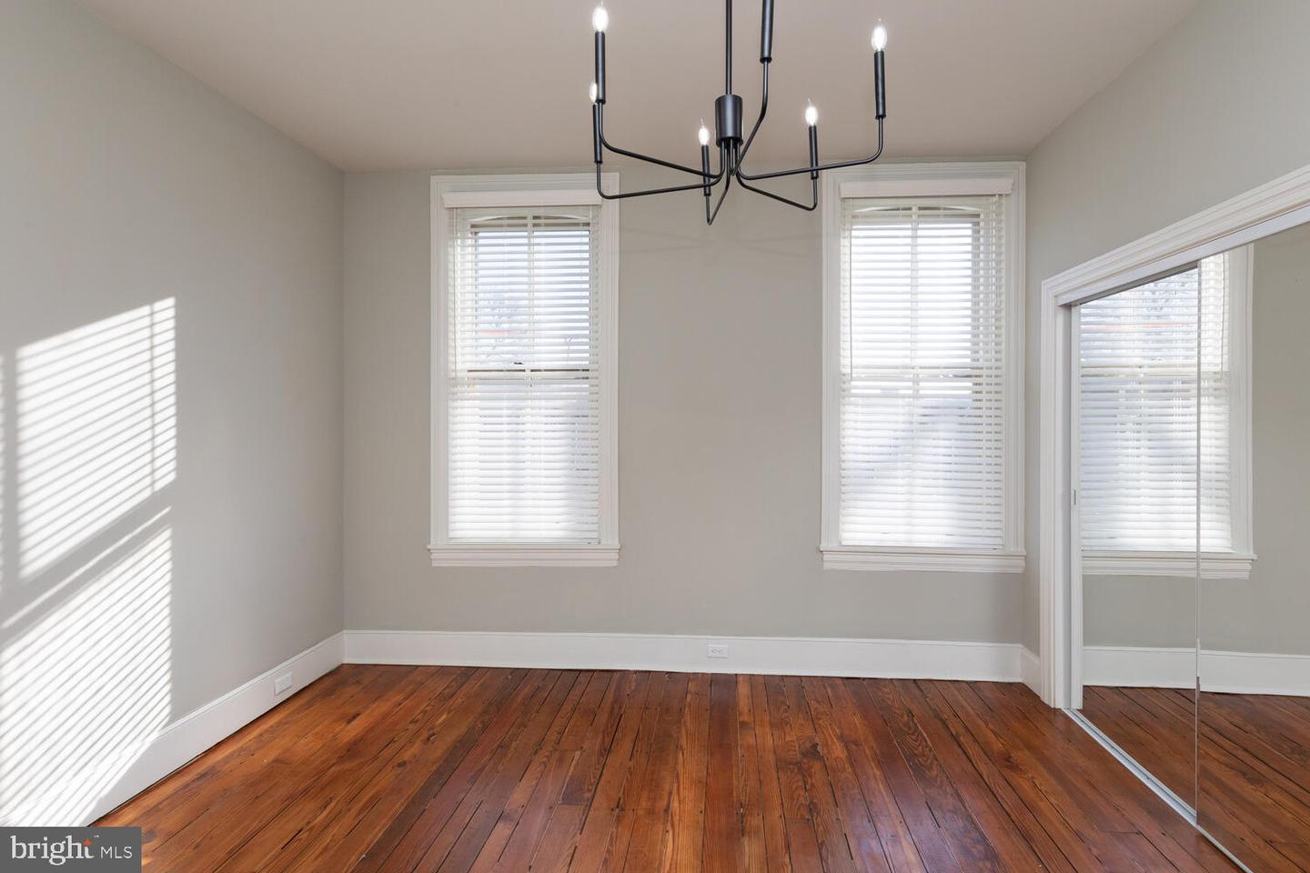 25 W Manheim St