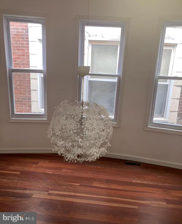 29 N 54th St