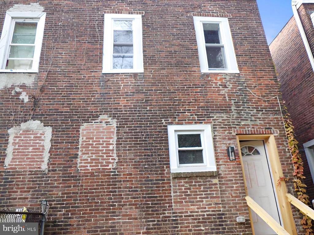 29 N 54th St