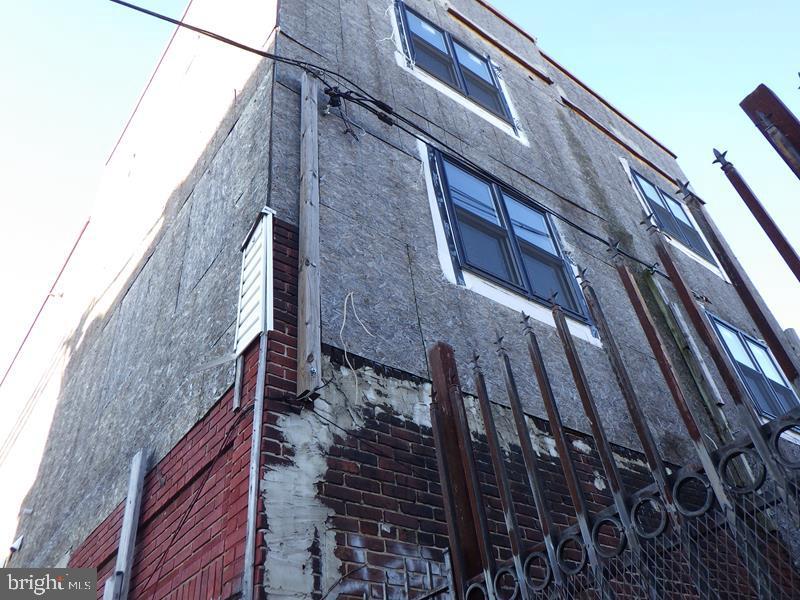 1753-55 S Ringgold St