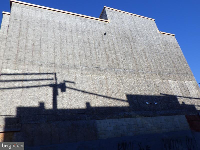 1753-55 S Ringgold St