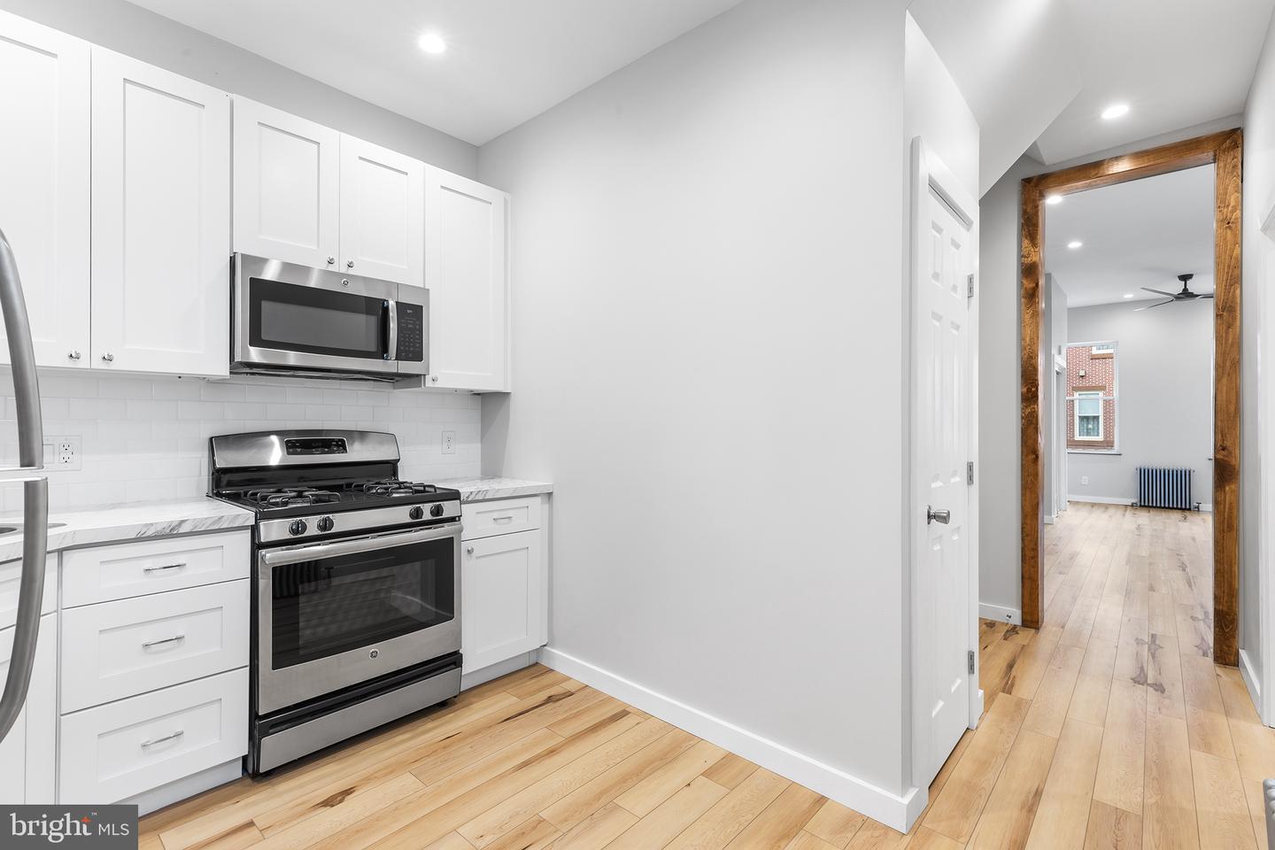 2314 E Cumberland St #1f