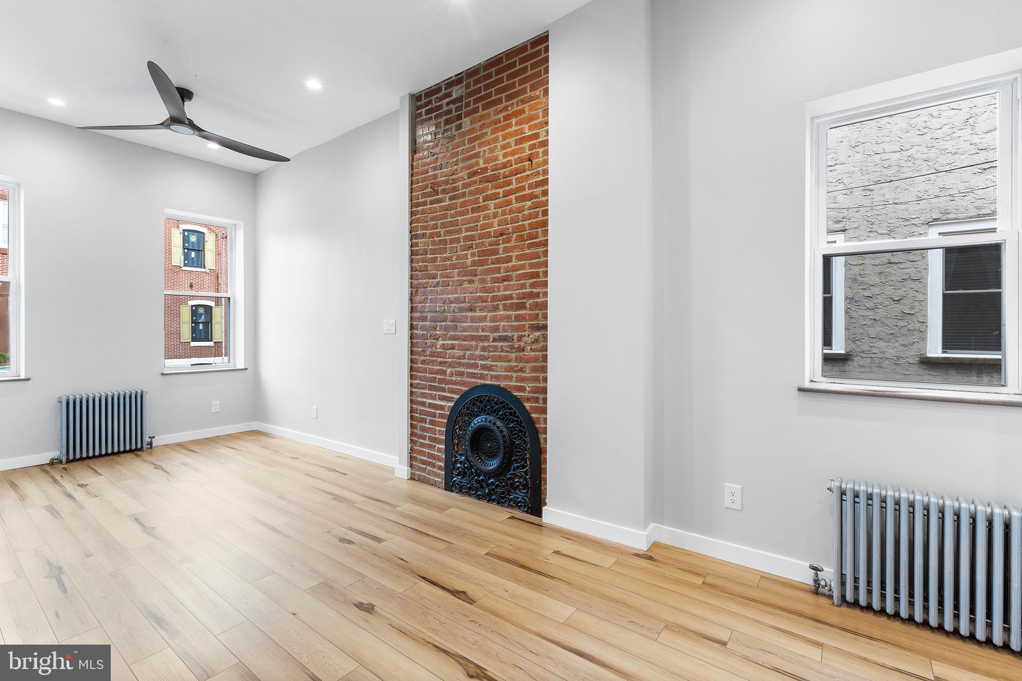 2314 E Cumberland St #1f