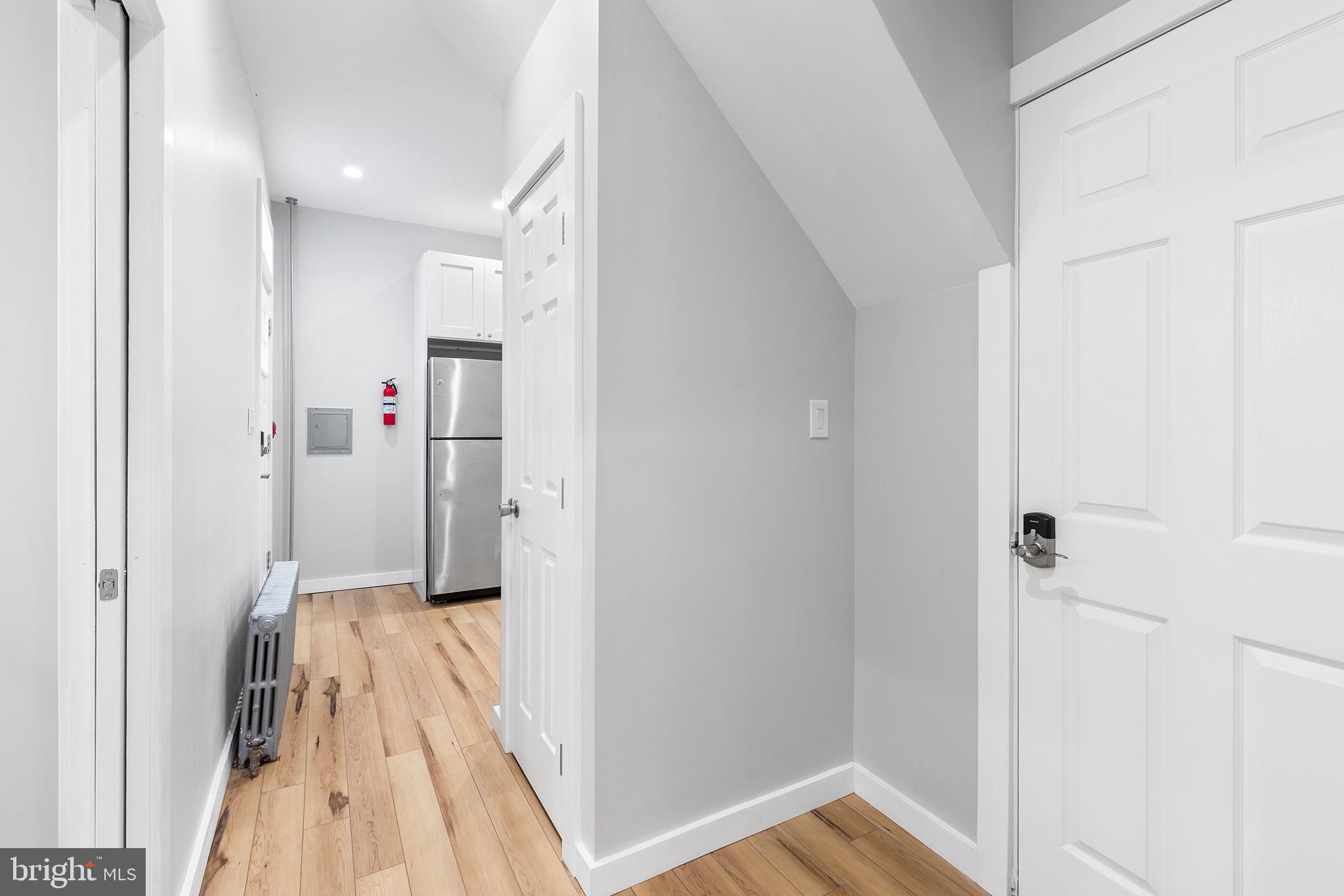 2314 E Cumberland St #1f