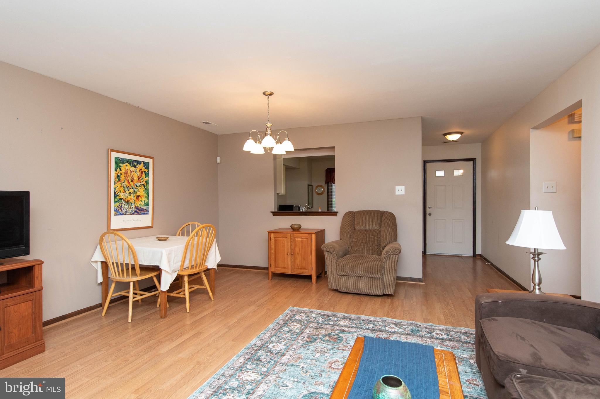 9019 Ayrdale Cres #48b