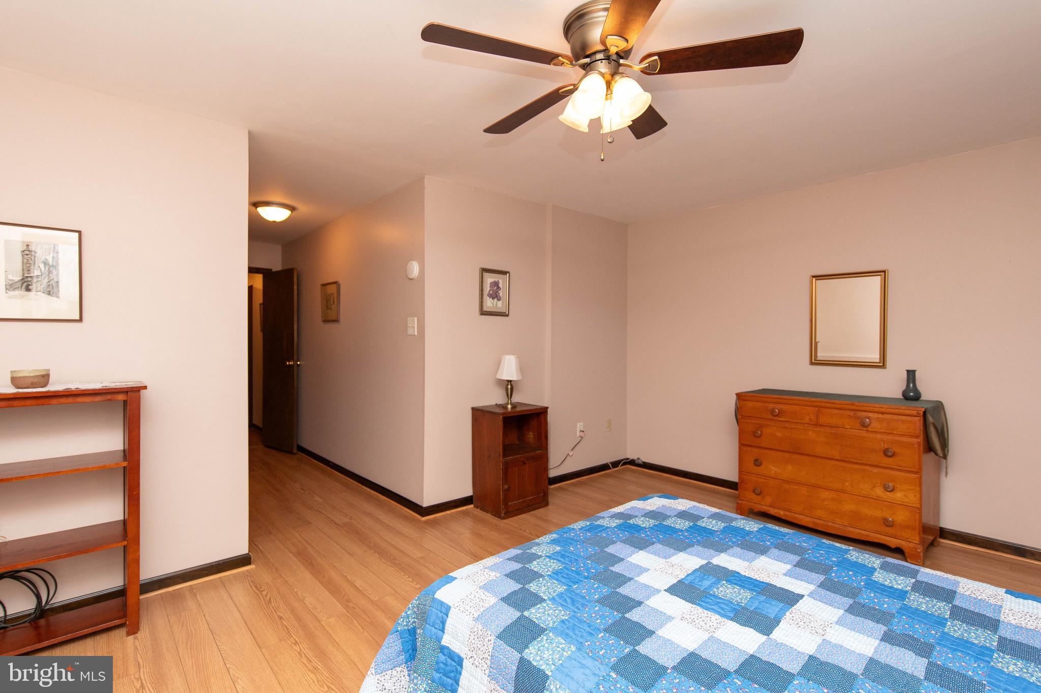 9019 Ayrdale Cres #48b