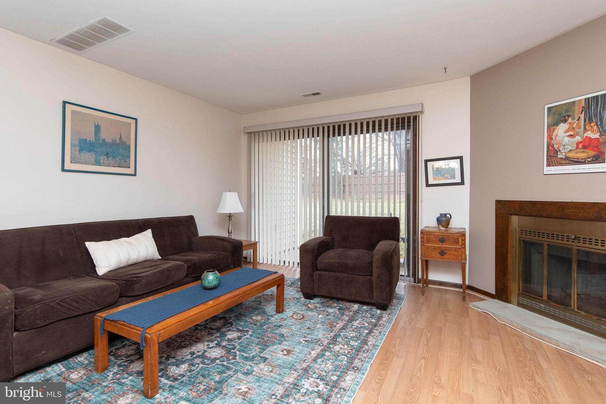 9019 Ayrdale Cres #48b