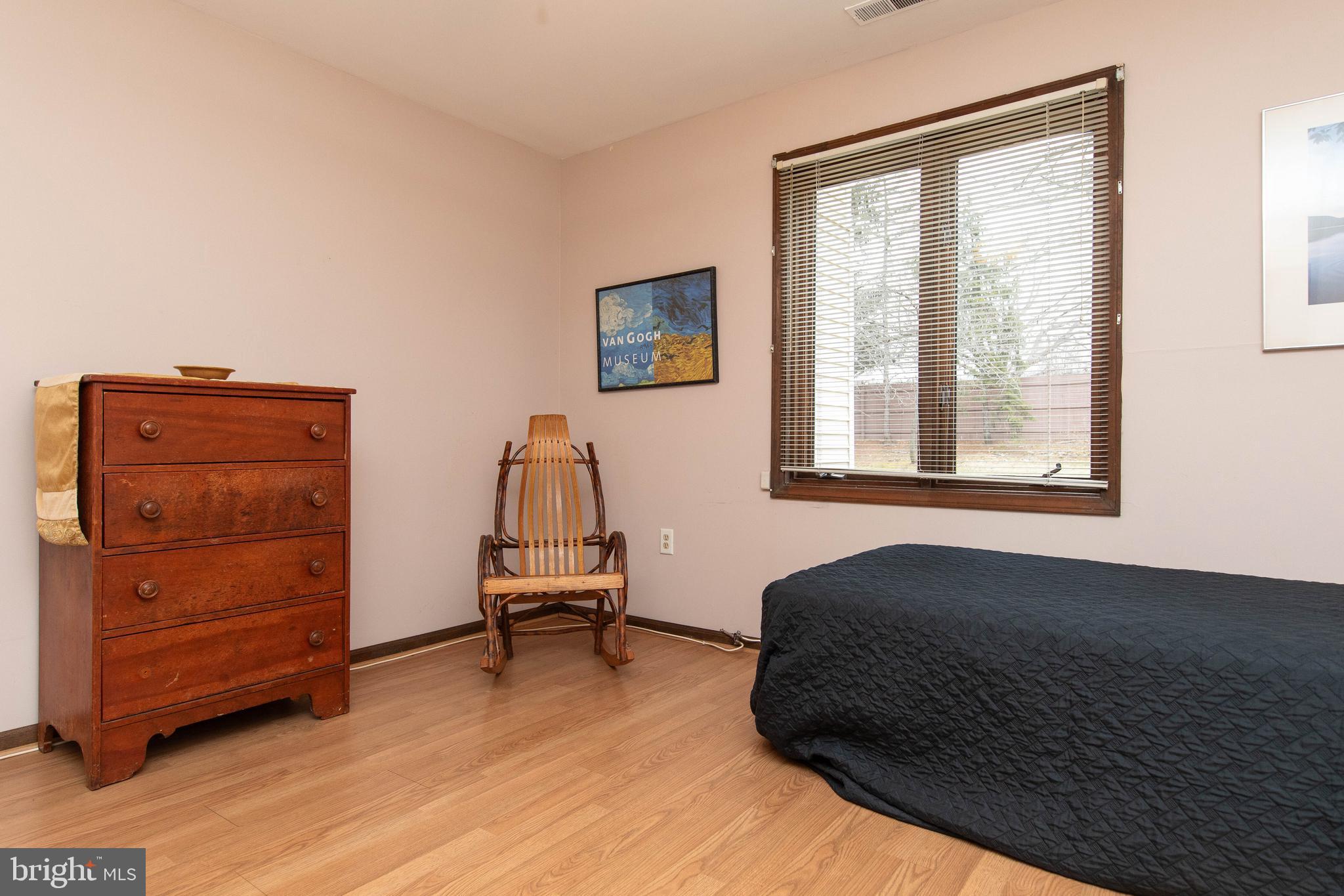 9019 Ayrdale Cres #48b