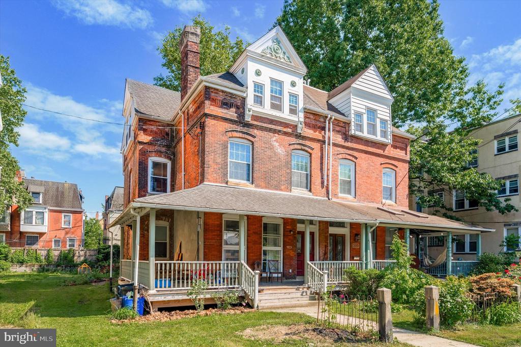 4814 Chester Ave