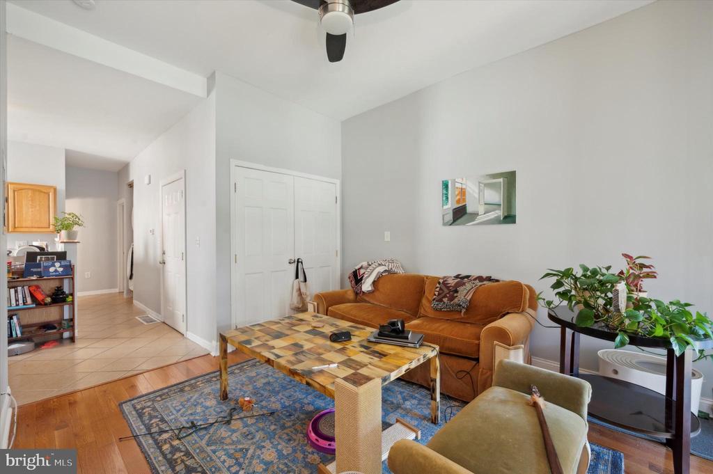 4814 Chester Ave