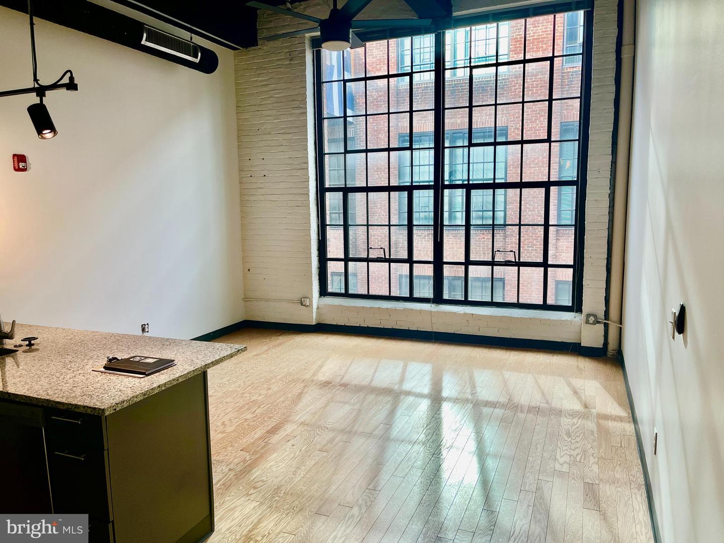 3400-8 J St #213