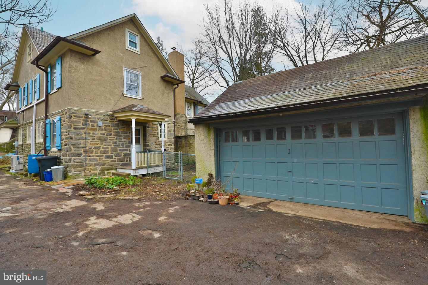221 Pelham Rd