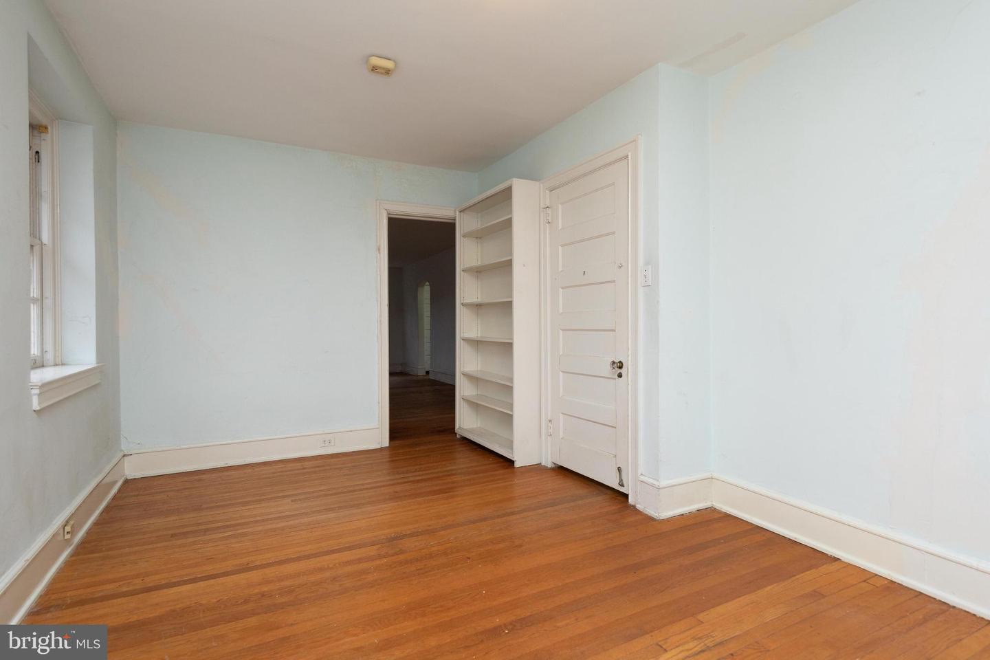 221 Pelham Rd