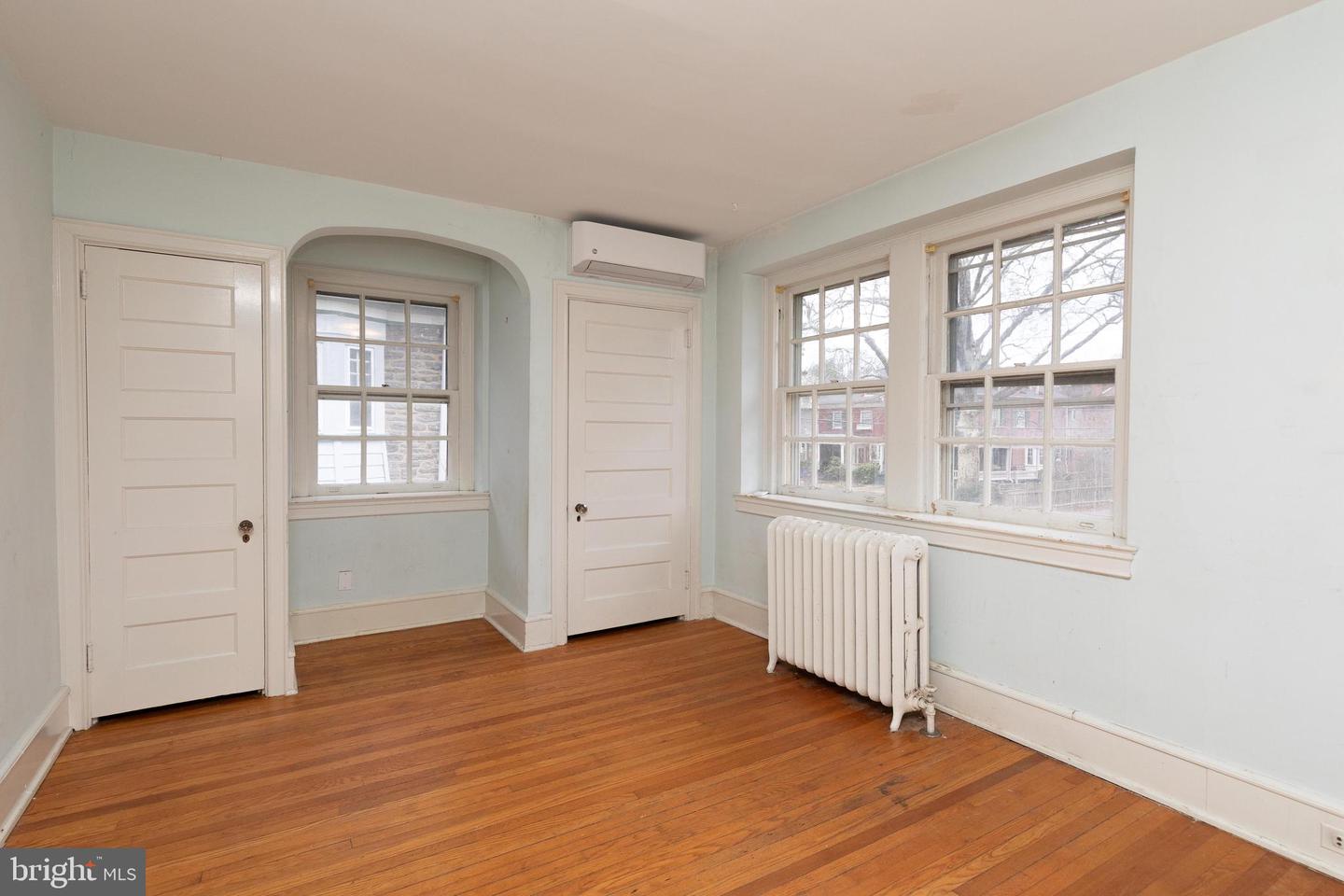 221 Pelham Rd