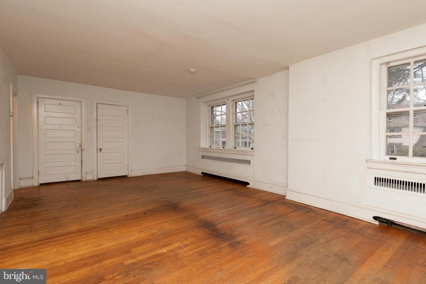 221 Pelham Rd