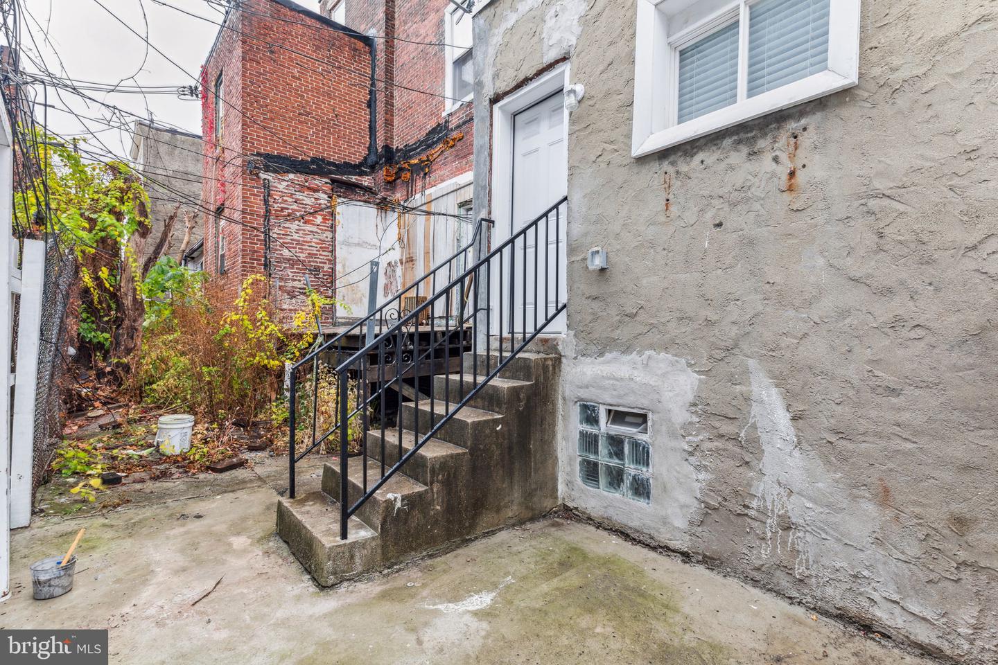 2928 W Oxford St #1
