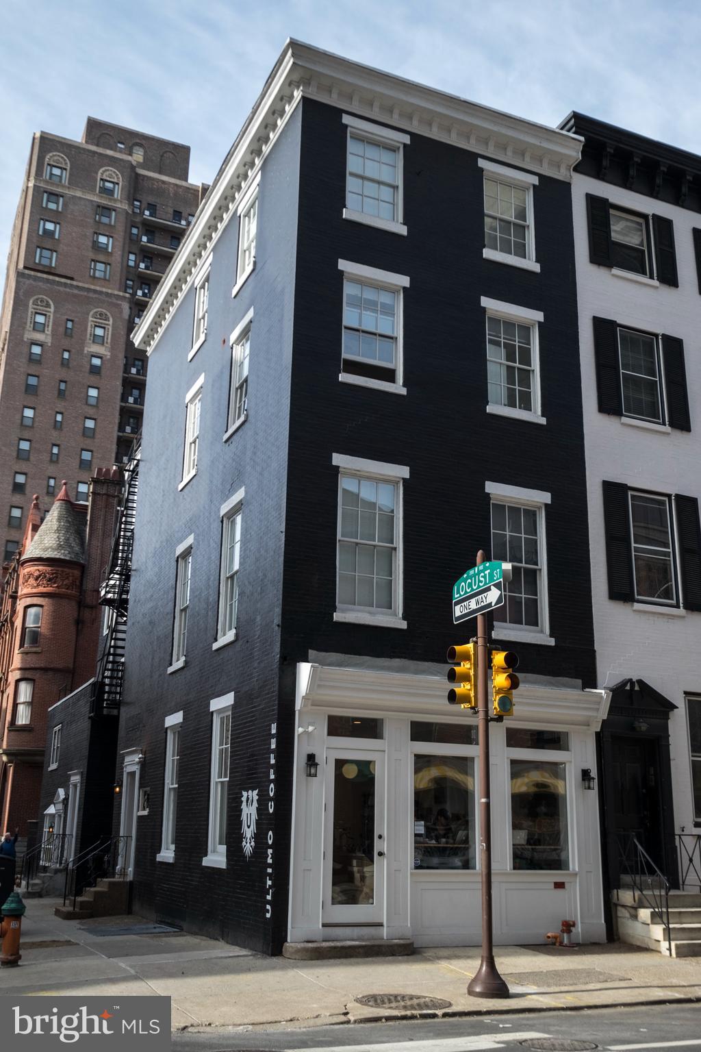 238 S 20TH STREET 1R