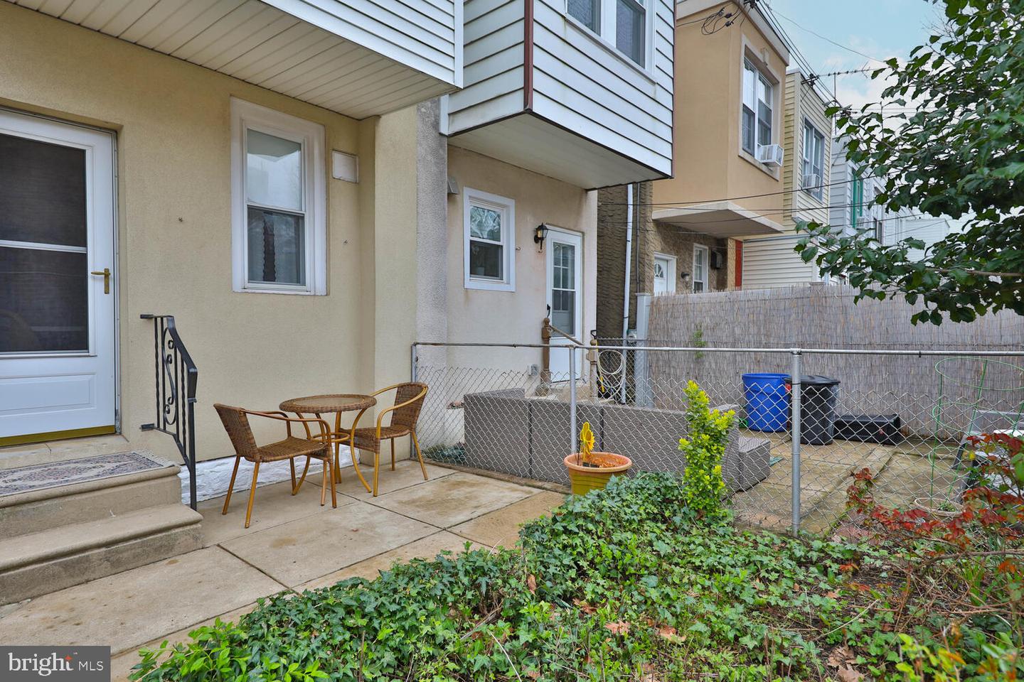 3336 Livingston St