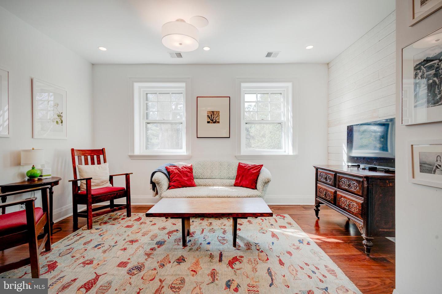 7716 Navajo St