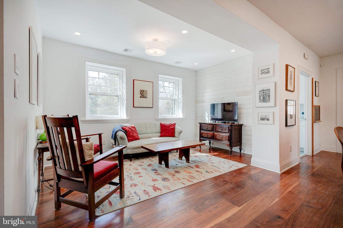 7716 Navajo St