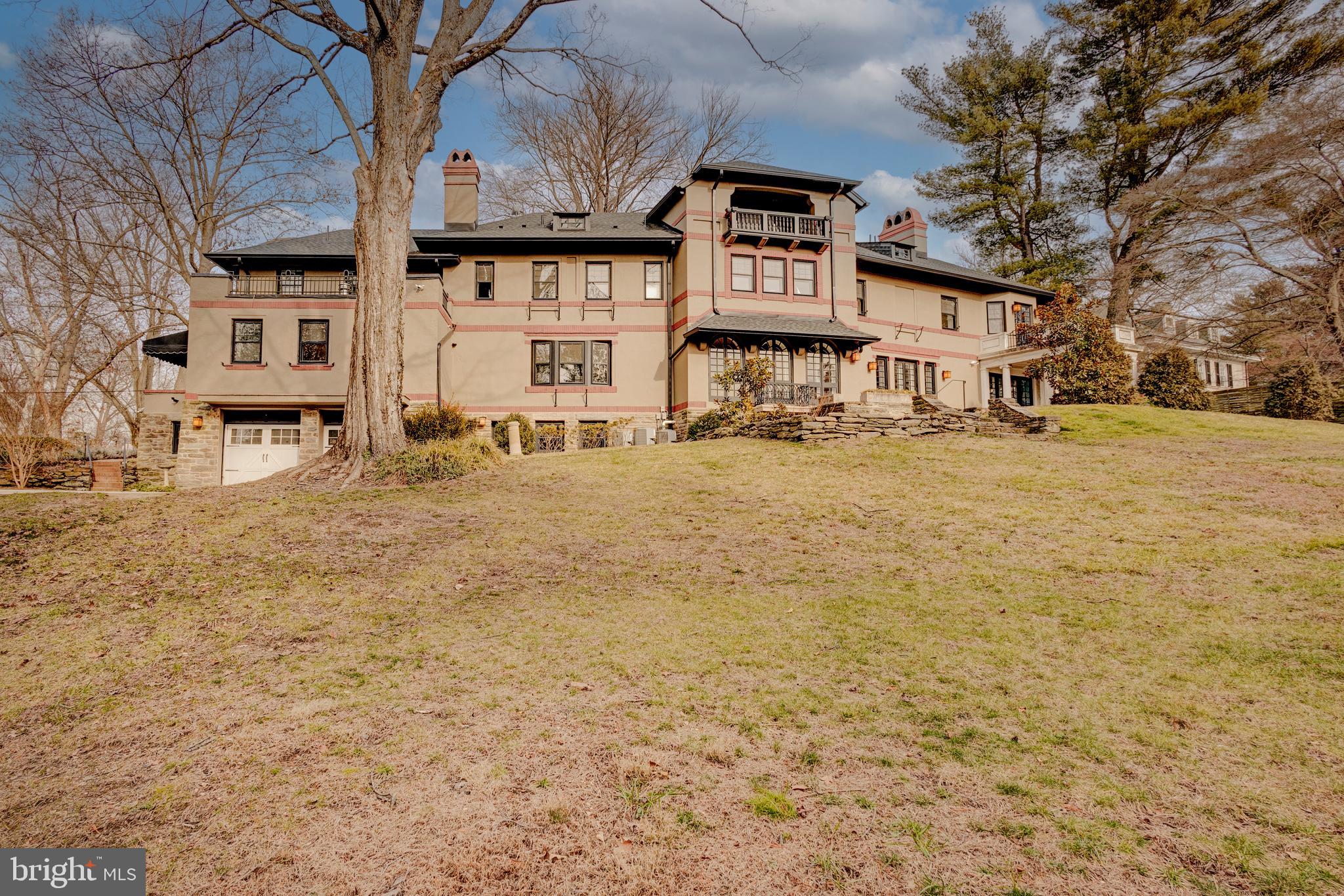 7716 Navajo St