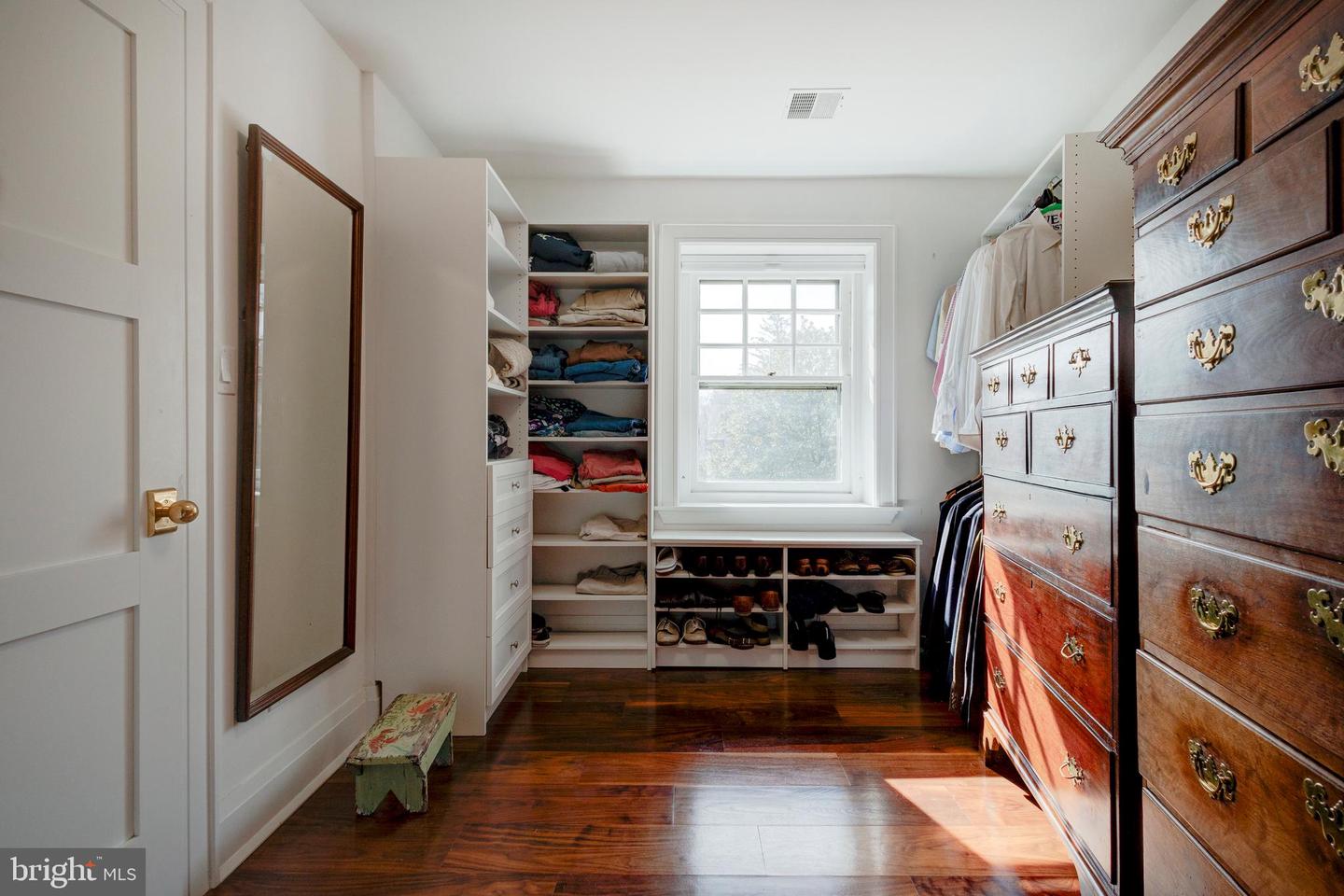 7716 Navajo St
