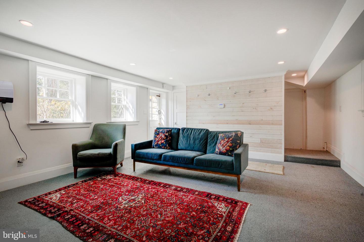 7716 Navajo St