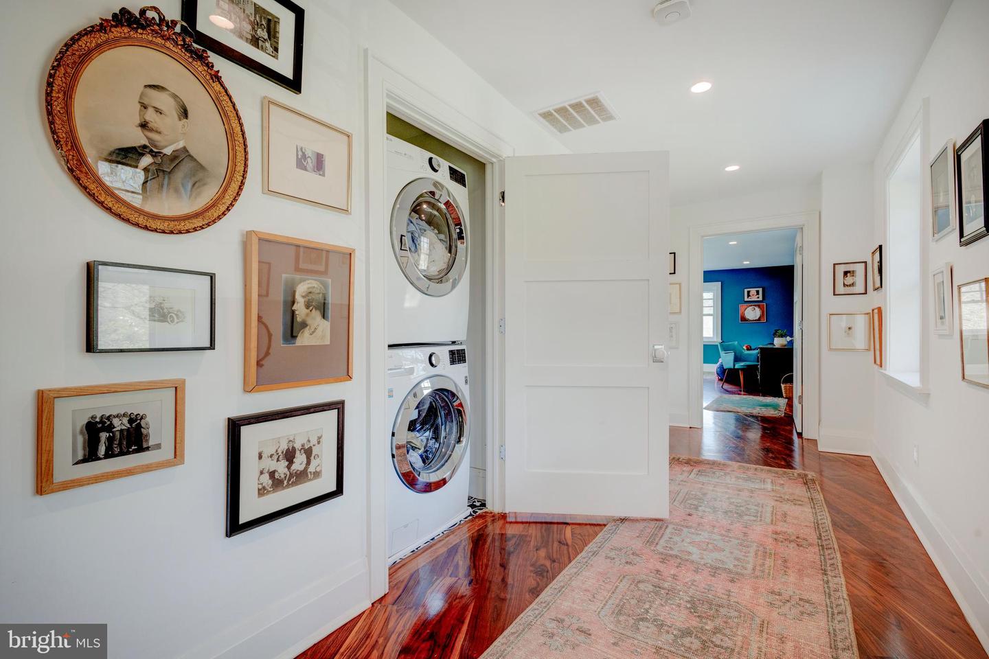 7716 Navajo St