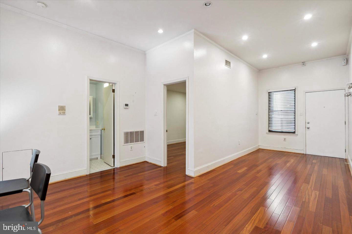 1914 Fairmount Ave #5