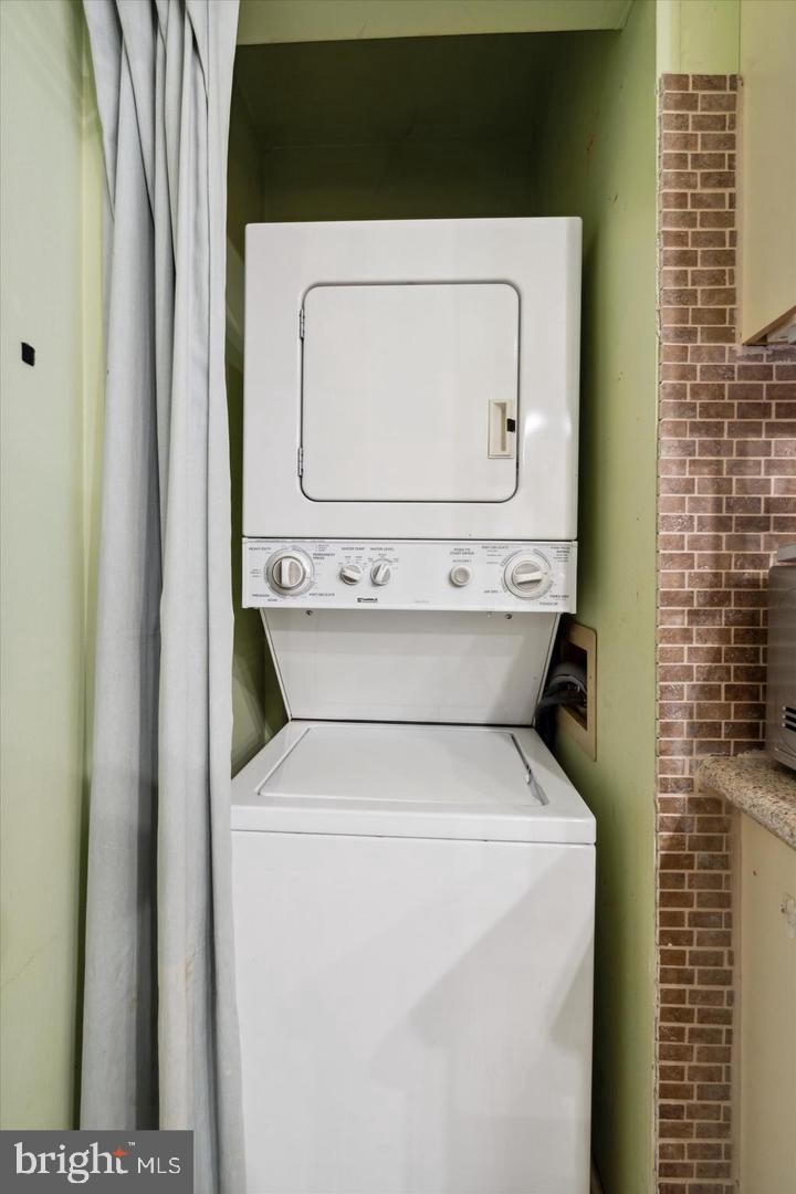 1914 Fairmount Ave #5