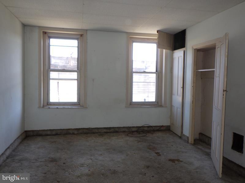 2302 E Lehigh Ave