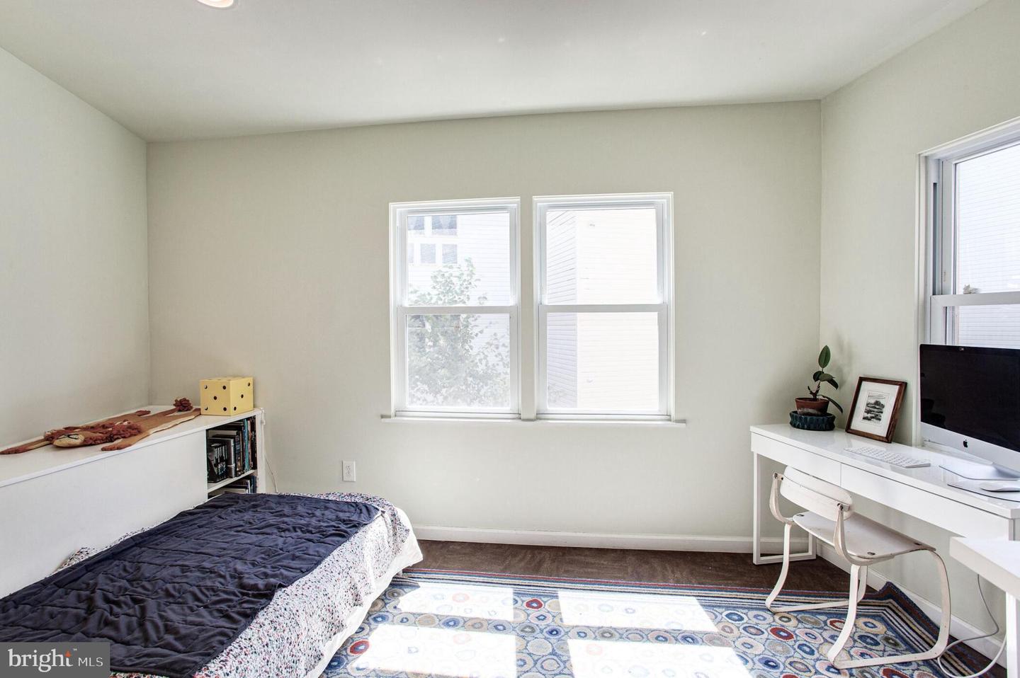 2563 Kern St