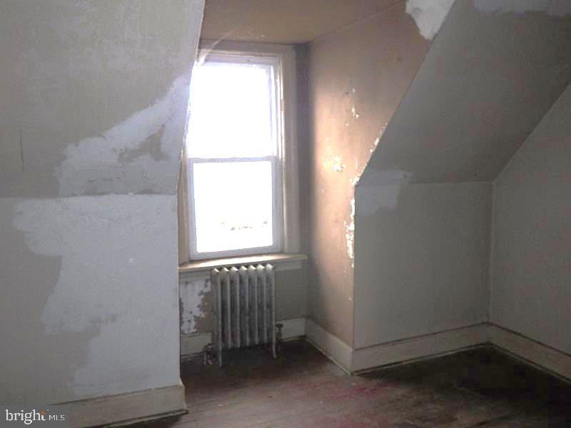 236-38 E Hortter St