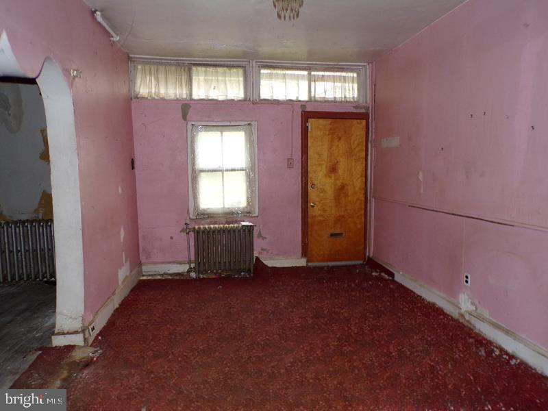 236-38 E Hortter St