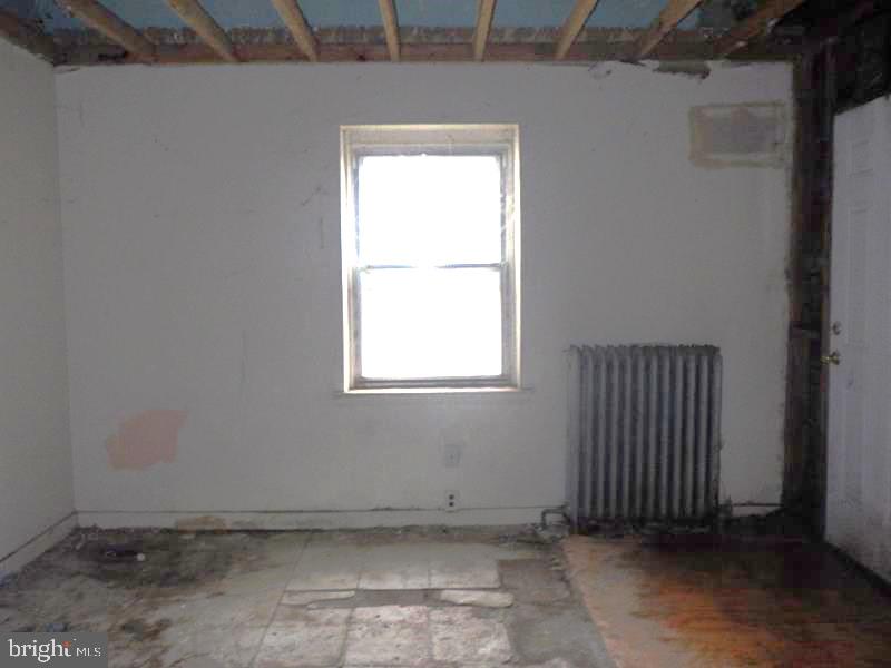 236-38 E Hortter St