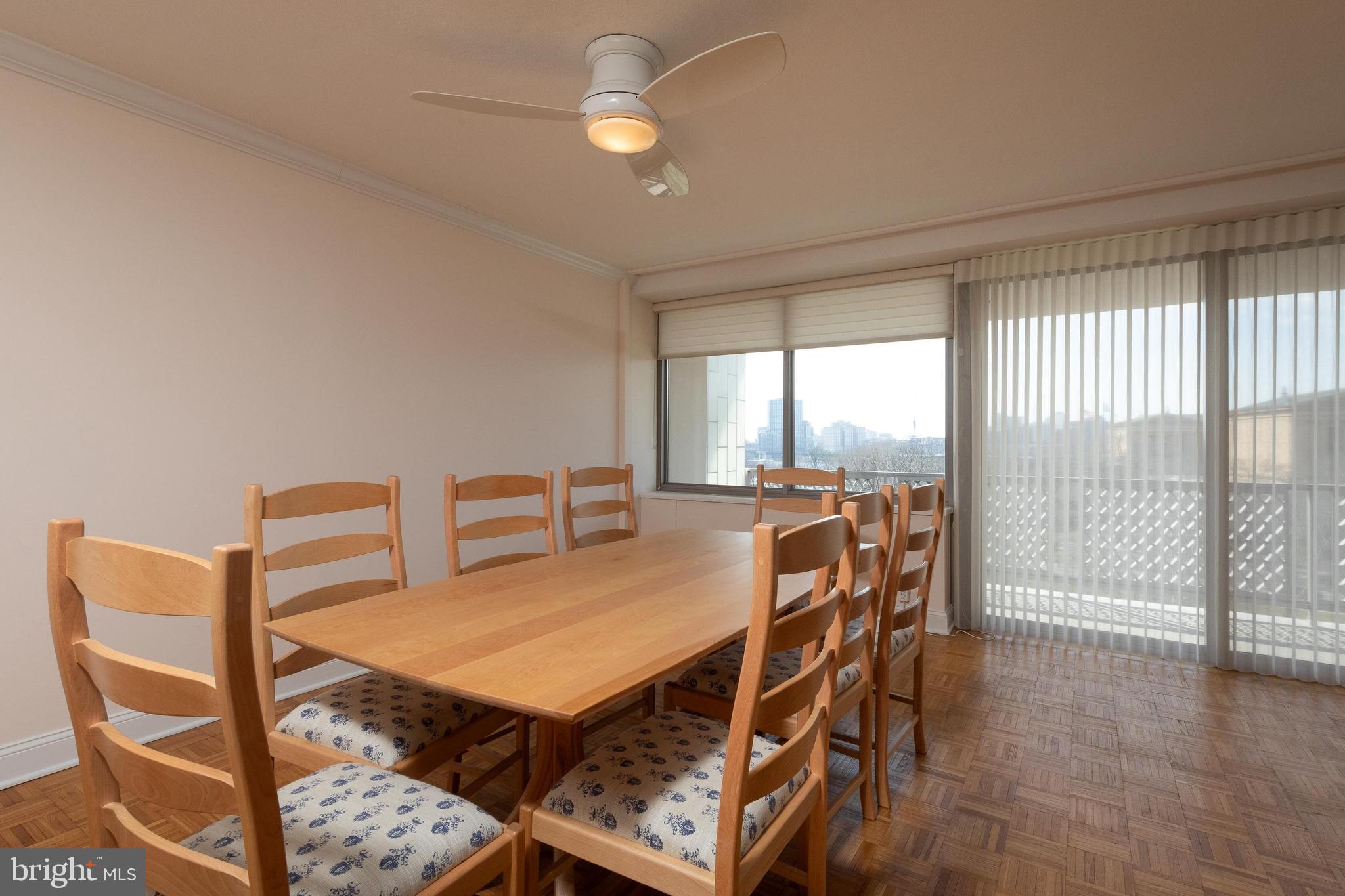 2401 Pennsylvania Ave #7b32