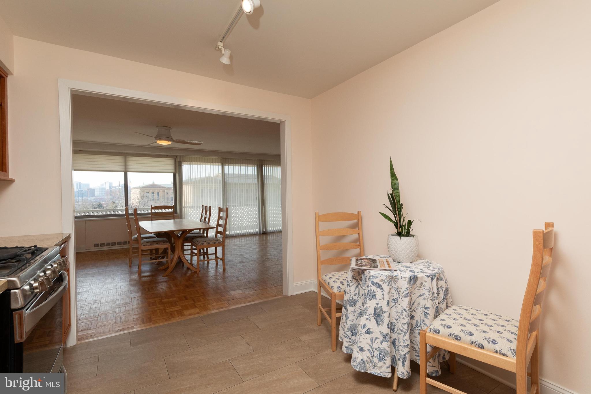 2401 Pennsylvania Ave #7b32