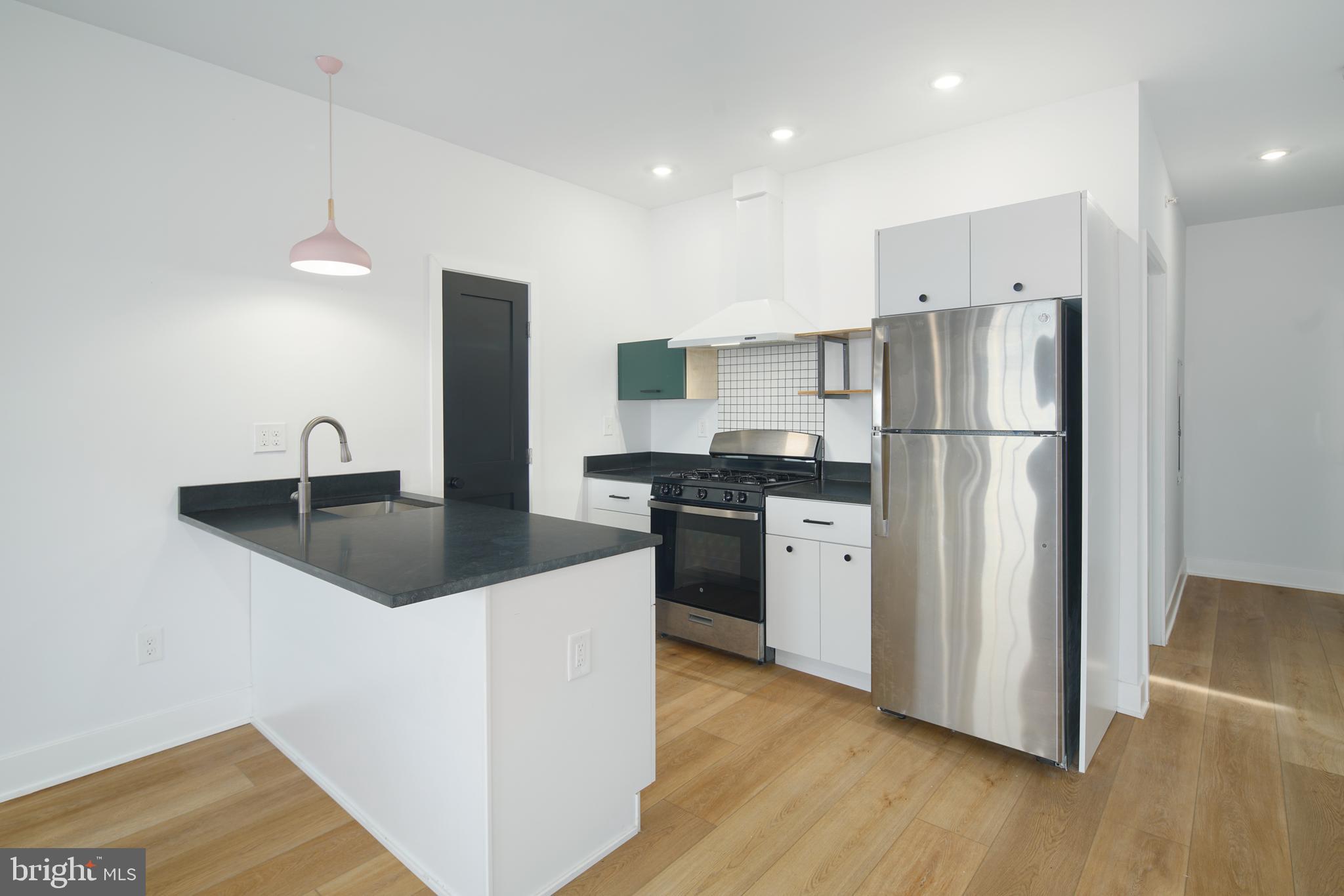 3148-50 Richmond St #14