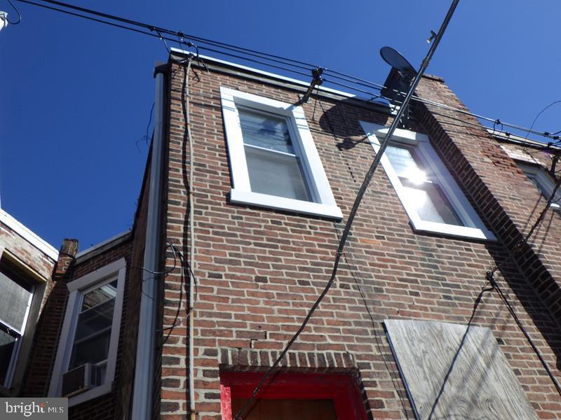 2042 S Cecil St