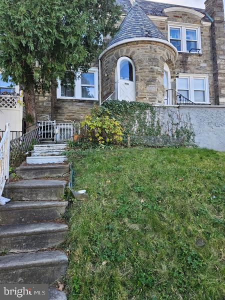 1622 W Godfrey Ave