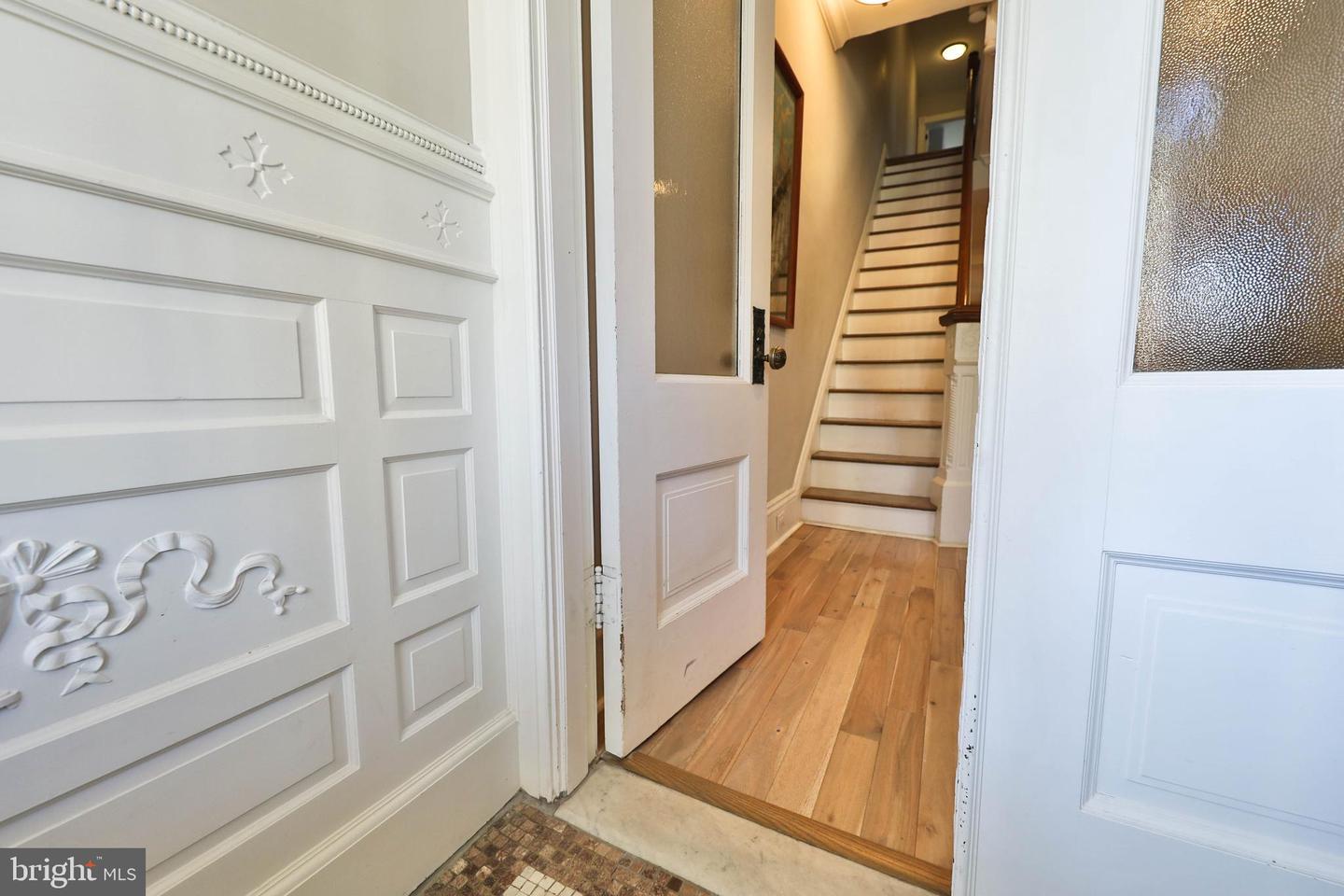 258 S 45th St