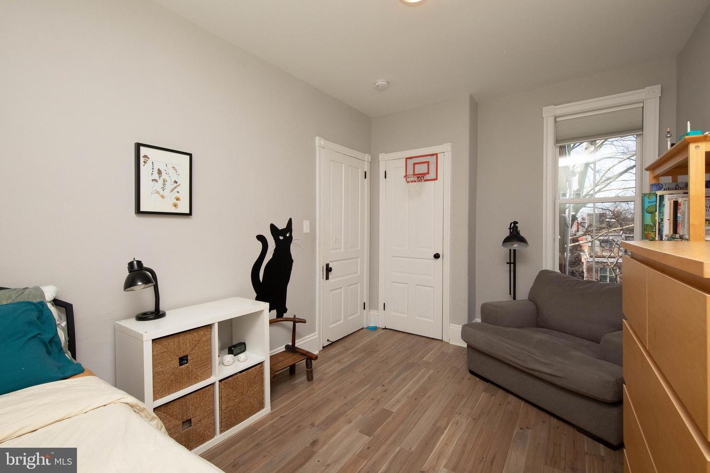 258 S 45th St