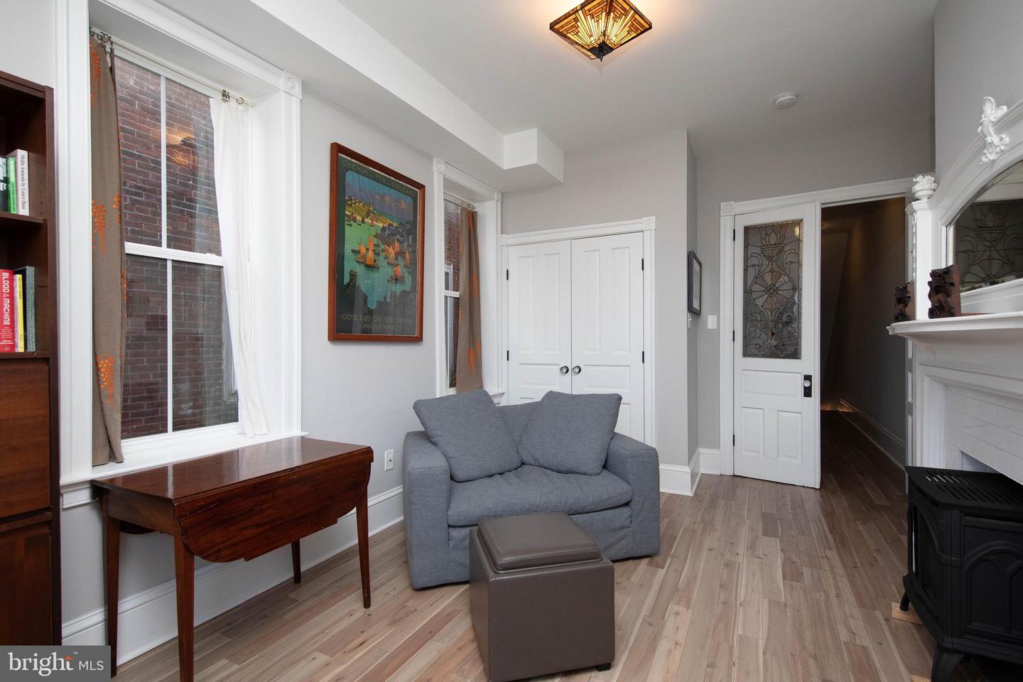 258 S 45th St