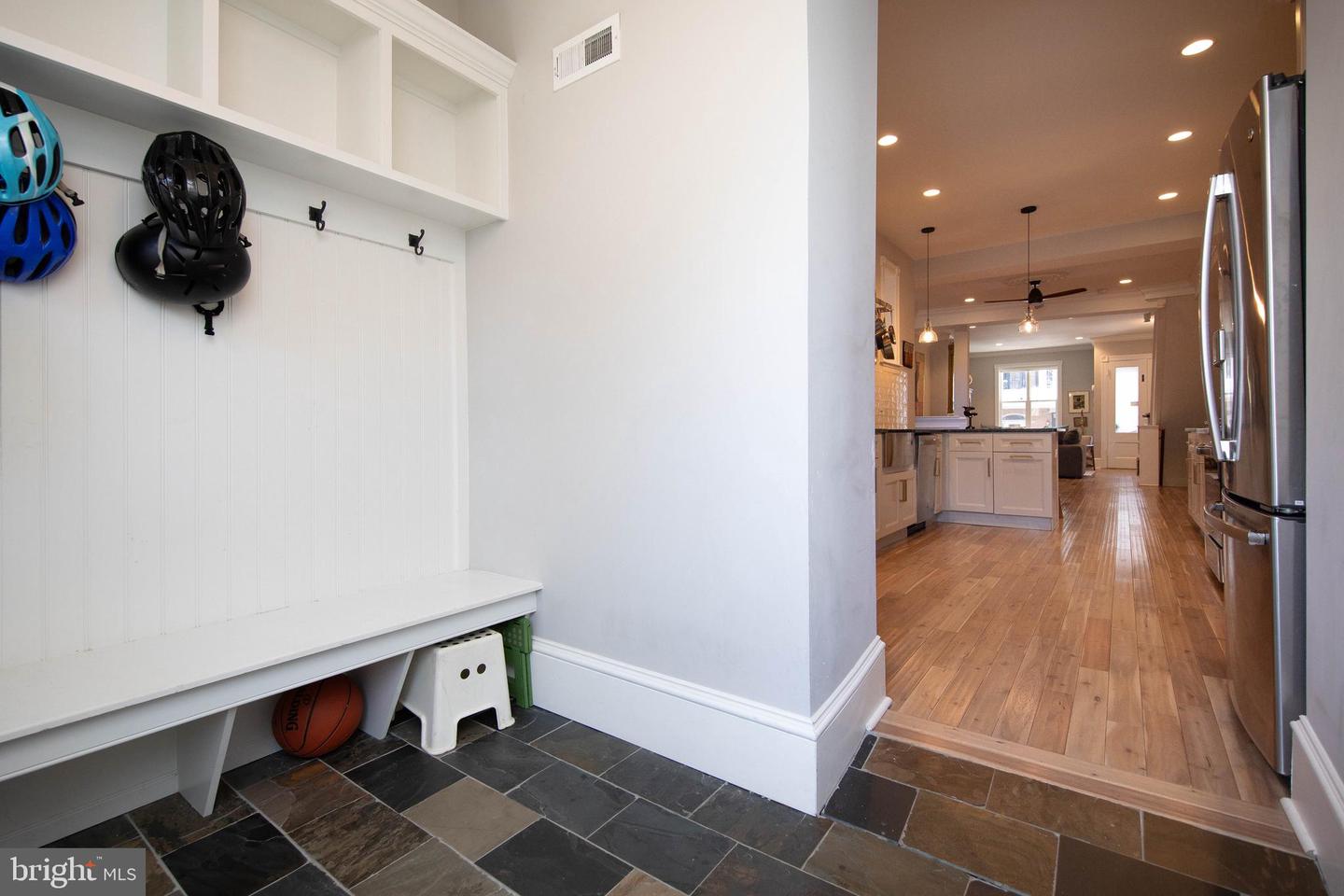 258 S 45th St