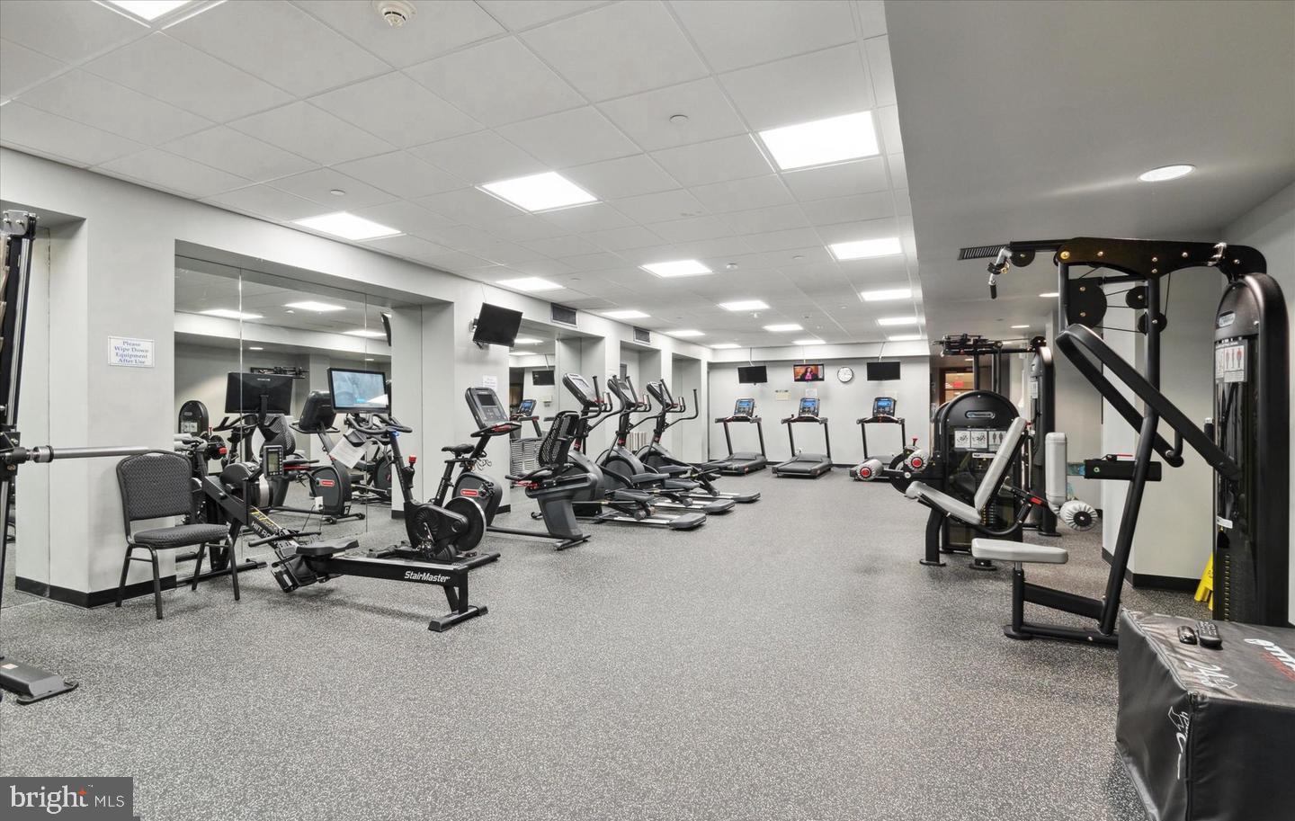 2601 Pennsylvania Ave #407