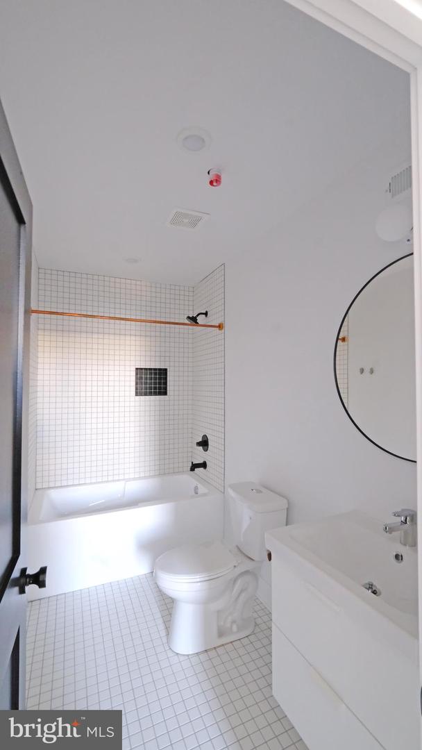 3148-50 Richmond St #3