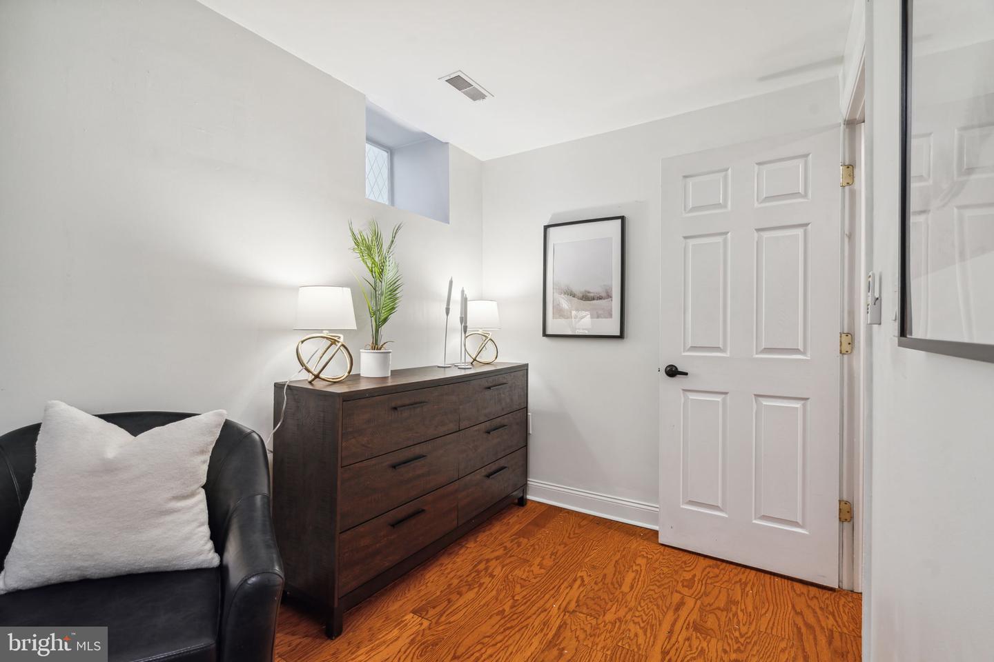 1707 Wallace St #1f